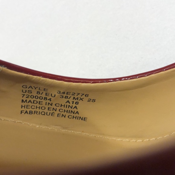 Calvin Klein-Burgundy Patent Heels - Picture 4 of 13